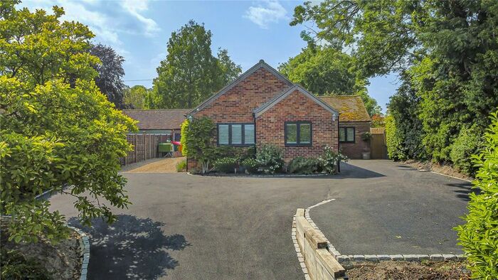 4 Bedroom Bungalow For Sale In Lower Road, Postcombe, Thame, Oxfordshire, OX9