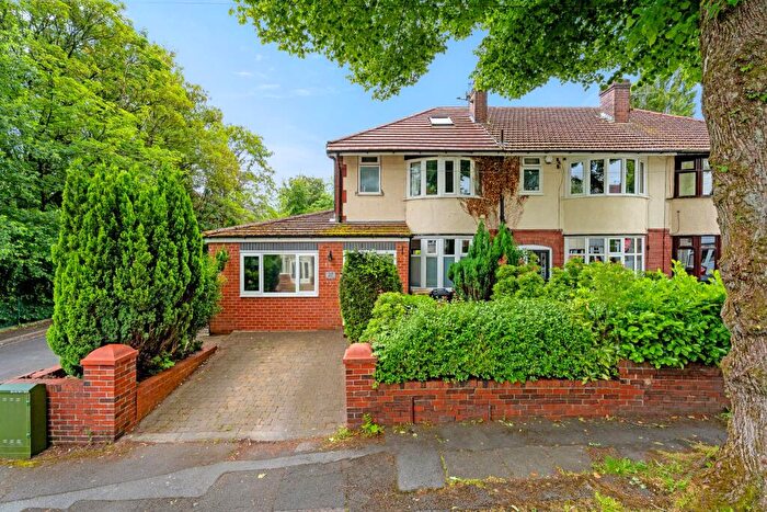 3 Bedroom Semi-Detached House For Sale In Danesbury Road, Bolton, BL2