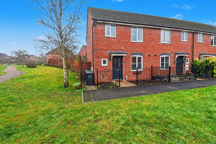 3 Bedroom End Terrace House For Sale In Jackdaw Road, Corby, NN18