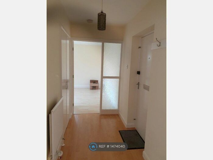1 Bedroom Flat To Rent In Bedford Road, Hitchin, SG5
