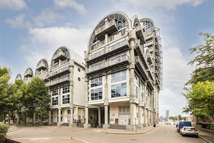 2 Bedroom Flat To Rent In Sweden Gate, Surrey Quays, SE16