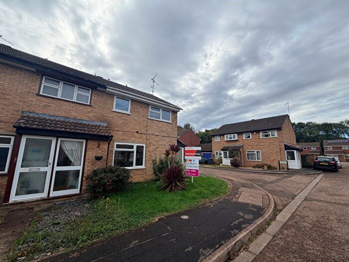 3 Bedroom Semi Detached House For Sale In Medeswell, Orton Malborne, Peterborough, PE2