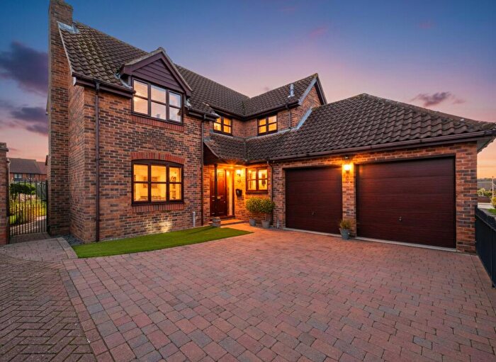 4 Bedroom Detached House For Sale In Gladden Fields, South Woodham Ferrers, CM3