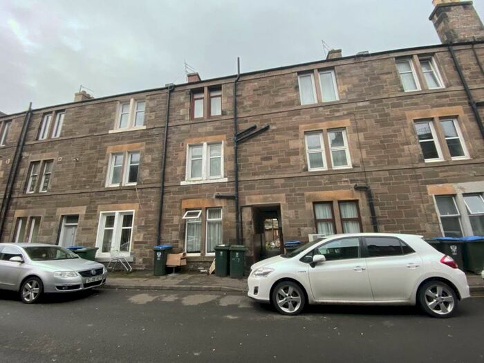 1 Bedroom Flat To Rent In Inchaffray Street, Perth, PH1