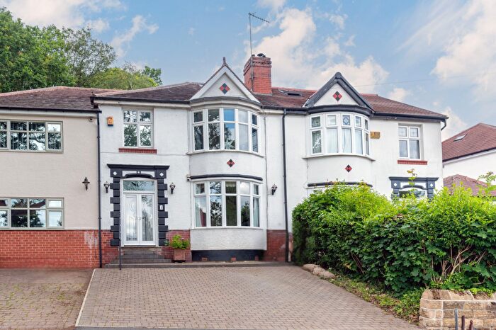 3 Bedroom Terraced House For Sale In Whirlowdale Crescent, Whirlowdale, S7