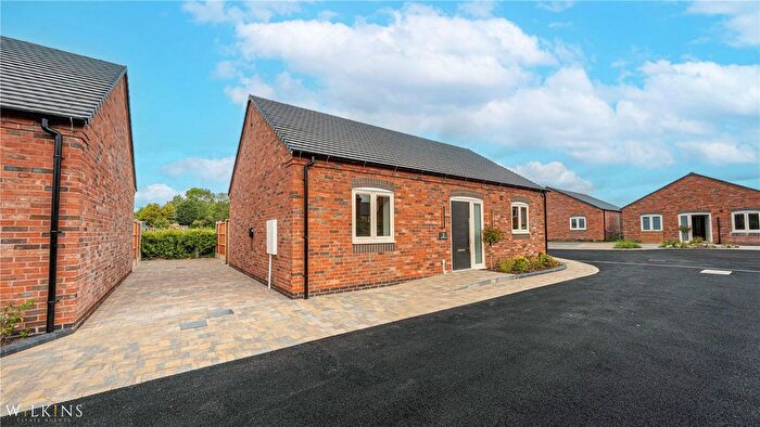 2 Bedroom Bungalow For Sale In Little Warton Road, Warton, Tamworth, Warwickshire, B79
