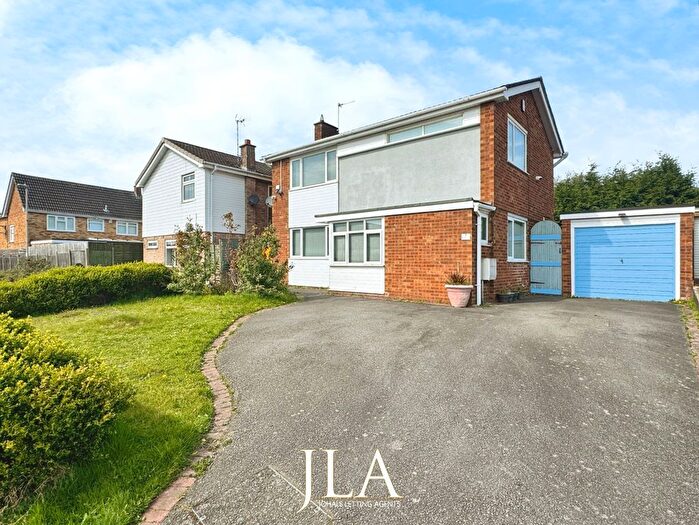 3 Bedroom Detached House To Rent In The Meads, Leicester, LE3