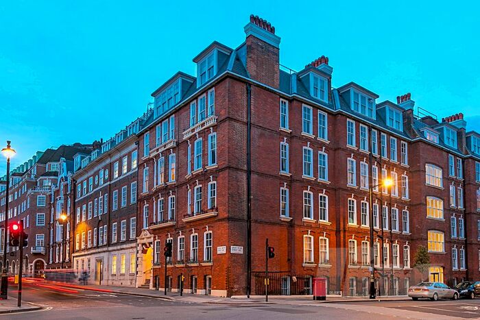 3 Bedroom Flat To Rent In Westminster Mansions, Great Smith Street, Westminster, SW1P