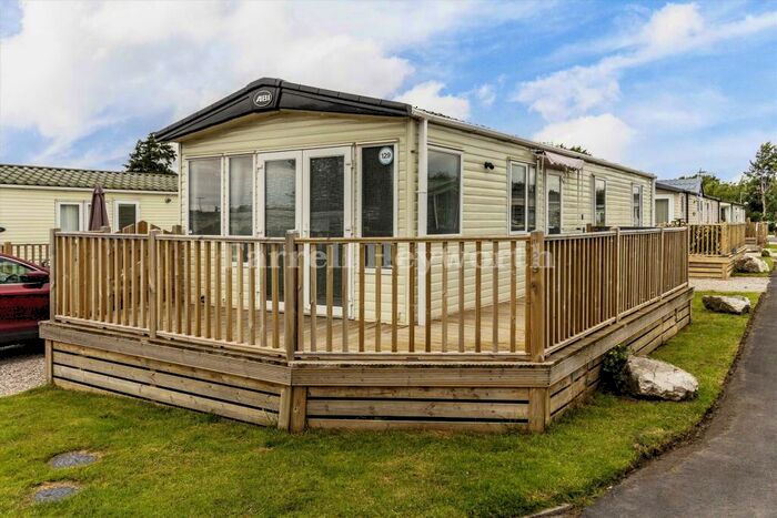 2 Bedroom Bungalow For Sale In Venture Caravan Park, Westgate, Morecambe, LA4