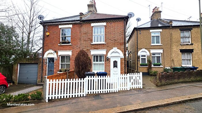 2 Bedroom Semi Detached House To Rent In Jackson Road, East Barnet Vilage, EN4