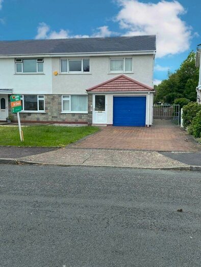 3 Bedroom House To Rent In Clos-Glanlliw, Pontlliw, Swansea, SA4