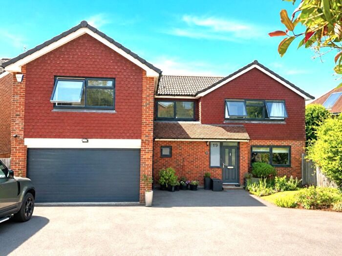 5 Bedroom Detached House For Sale In Highfield Gardens, Liss, Hampshire, GU33