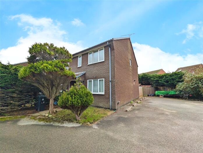 3 Bedroom End Of Terrace House For Sale In Comet Way, Christchurch, Dorset, BH23