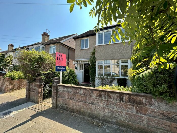4 Bedroom Semi-Detached House To Rent In Cross Deep Gardens, Twickenham, TW1