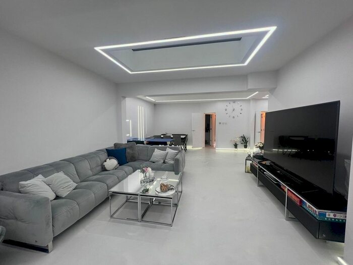 6 Bedroom Semi-Detached House To Rent In Harrow Road, Wembley, Greater London, HA0