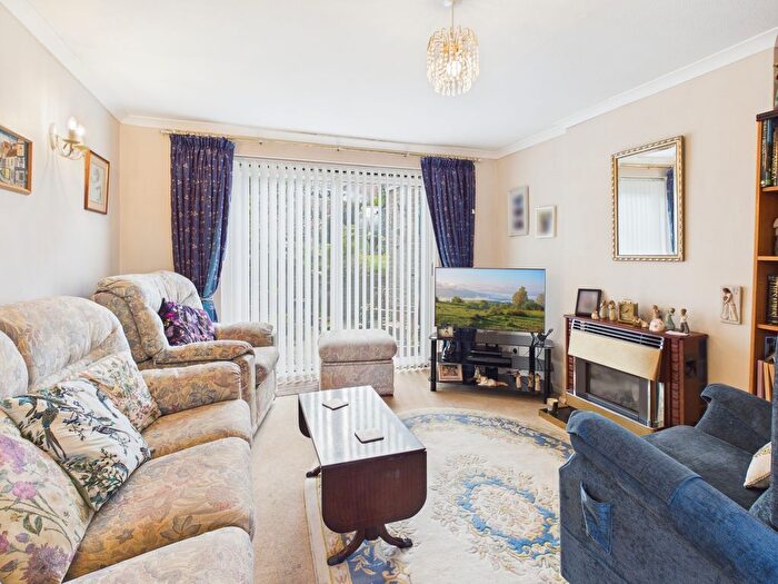 3 Bedroom Semi-detached House For Sale In Royal Avenue, Tonbridge, TN9