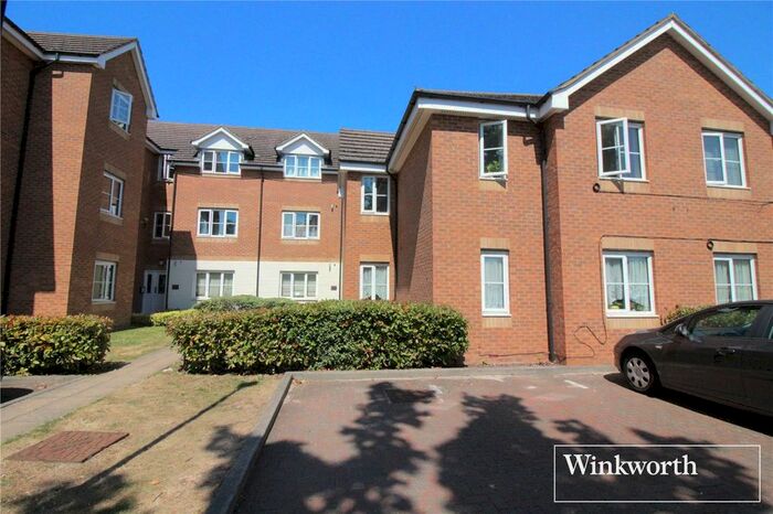 2 Bedroom Flat To Rent In Downing Court, Bennington Drive, Borehamwood, Hertfordshire, WD6