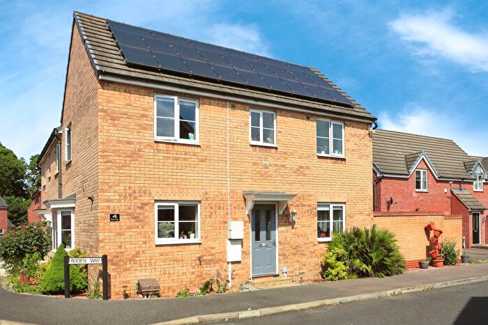 3 Bedroom Semi-Detached House For Sale In Roden Way, Peterborough, PE7