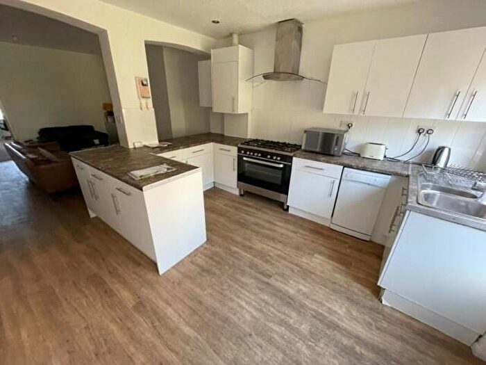 5 Bedroom House To Rent In Cambridge Terrace, Well Street, Exeter, EX4