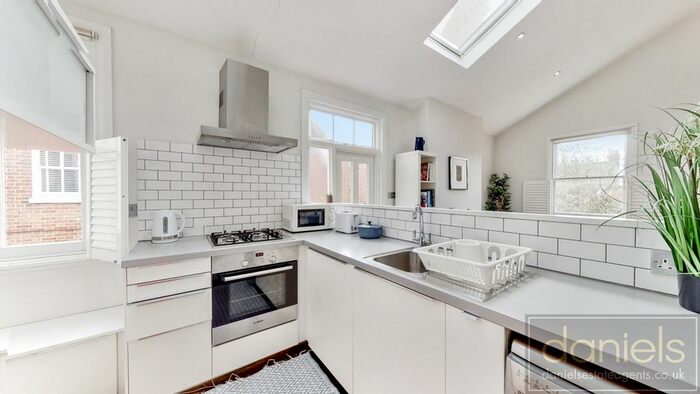 3 Bedroom Flat To Rent In Furness Road, Kensal Green, London, NW10