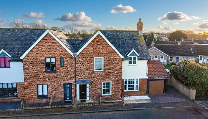 4 Bedroom Semi-Detached House For Sale In Downing Court, Swaffham Bulbeck, CB25