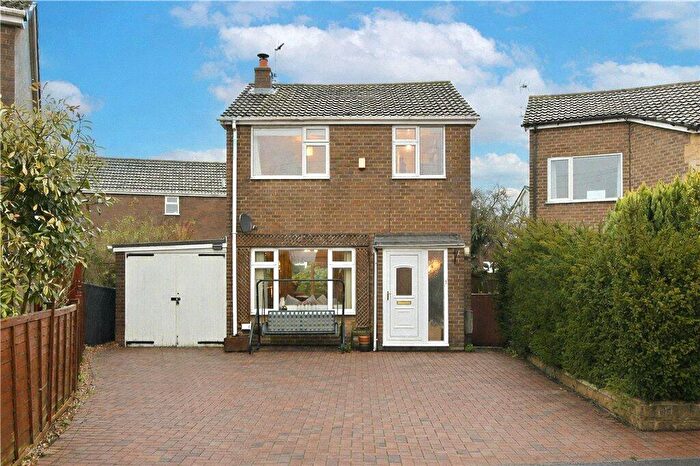 3 Bedroom Detached House For Sale In Lark Hill Drive, Ripon, HG4