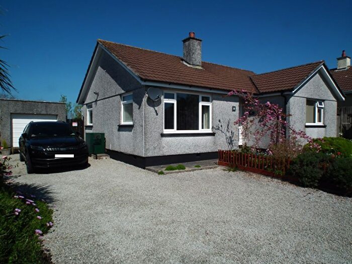 2 Bedroom Bungalow For Sale In Penvale Close, Barripper, Camborne, TR14