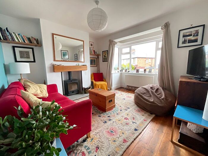 3 Bedroom Semi-detached House For Sale In Prospect Park, Scarborough, YO12