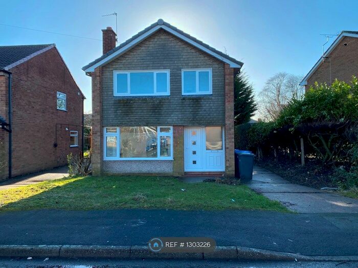 3 Bedroom Detached House To Rent In Cromford Drive, Mickleover, Derby DE3