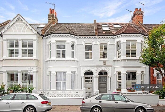 6 Bedroom Terraced House To Rent In Gayville Road, London, SW11