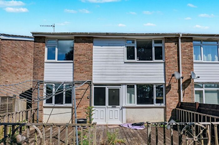 3 Bedroom Semi-Detached House For Sale In Woodland Way, Devizes, Wiltshire, SN10