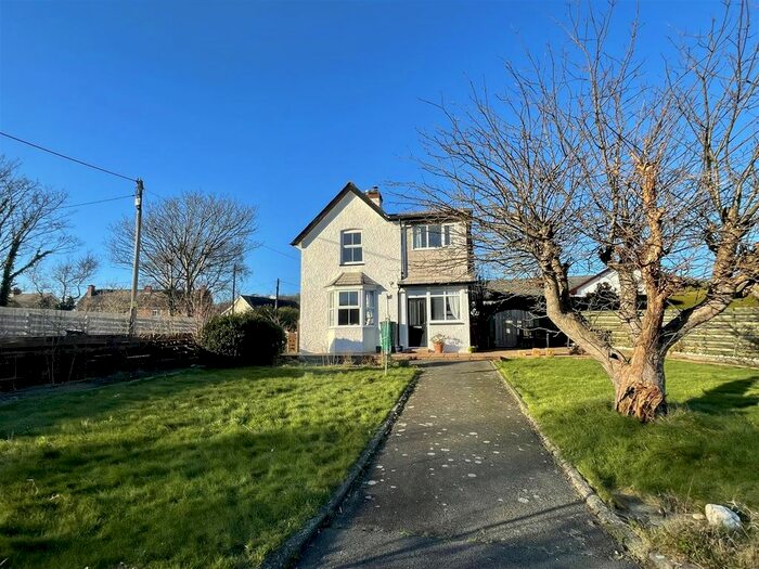 3 Bedroom Detached House For Sale In Clarach, Aberystwyth, SY23