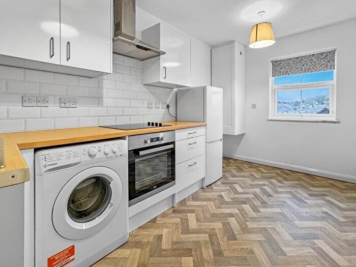 1 Bedroom Apartment For Sale In Regent Street, Shanklin, PO37