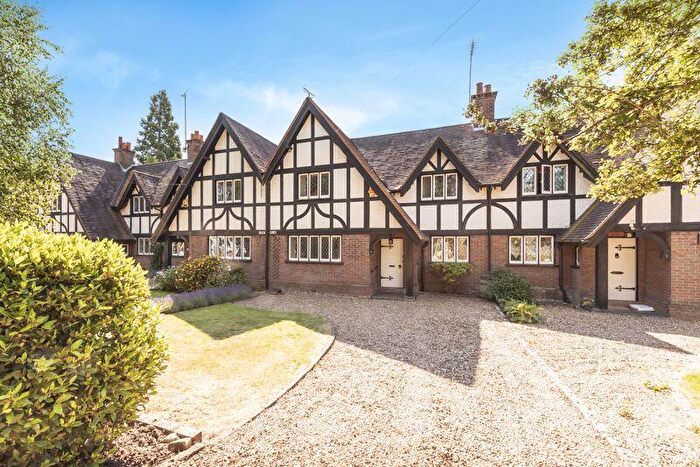 3 Bedroom Terraced House For Sale In Tring Station, HP23