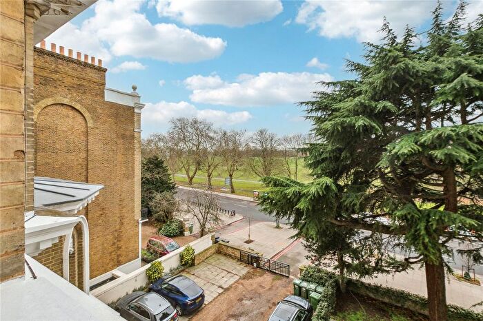2 Bedroom Flat For Sale In Clapham Common North Side, London, SW4
