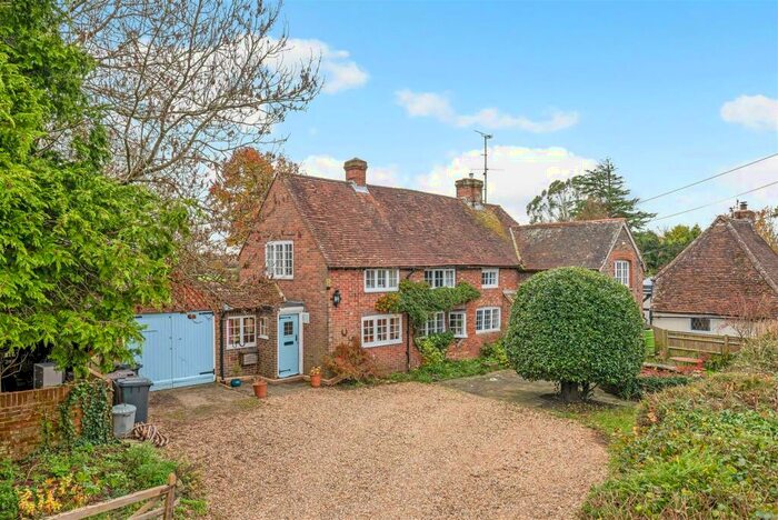 4 Bedroom House For Sale In Chesslands, Arlington, BN26