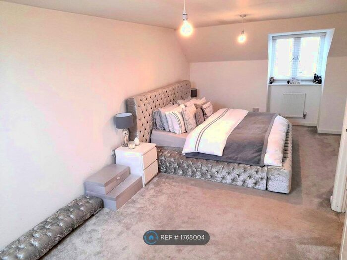 4 Bedroom Semi-Detached House To Rent In Picca Close, Cardiff, CF5