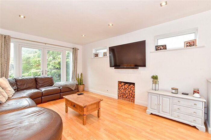 4 Bedroom Detached House For Sale In Hulbert Road, Waterlooville, Hampshire, PO7