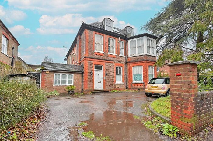 1 Bedroom Flat To Rent In Aldenham Road, Bushey, WD23