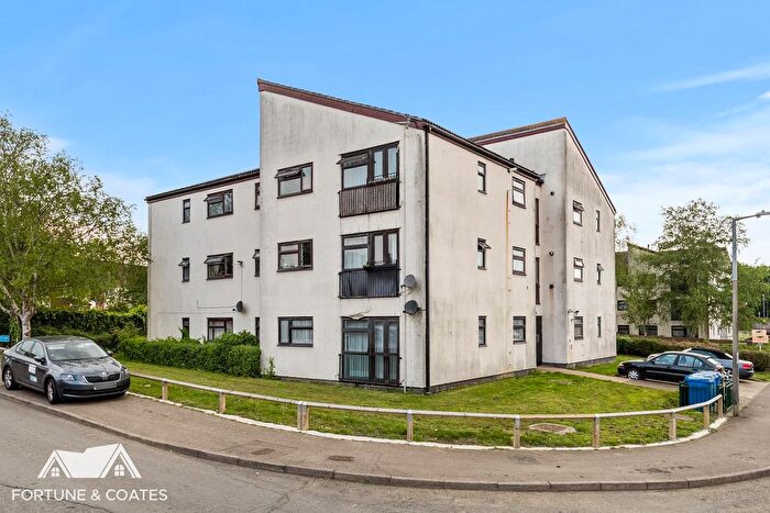 2 Bedroom Flat For Sale In Little Cattins, Harlow, CM19