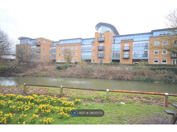 2 Bedroom Flat To Rent In Callow Court, Chelmsford, CM2