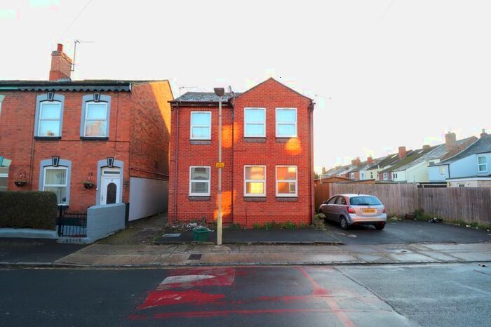 1 Bedroom Flat To Rent In Magdala Road, Tredworth, Gloucester, GL1