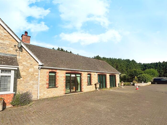 1 Bedroom Maisonette To Rent In Wanborough, Swindon, SN4