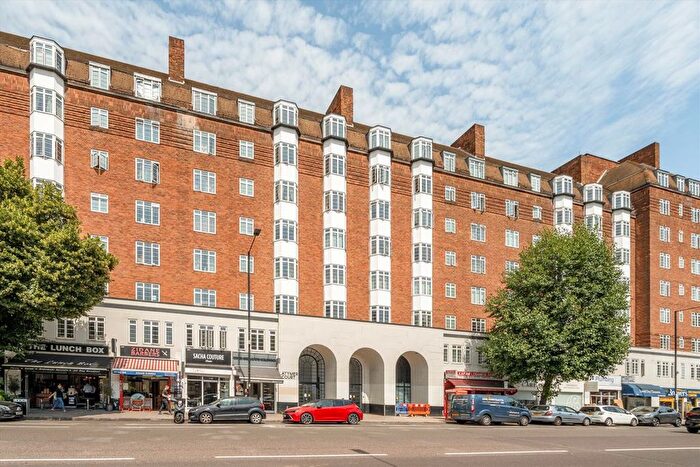 2 Bedroom Flat To Rent In Hammersmith Road, Hammersmith, W6