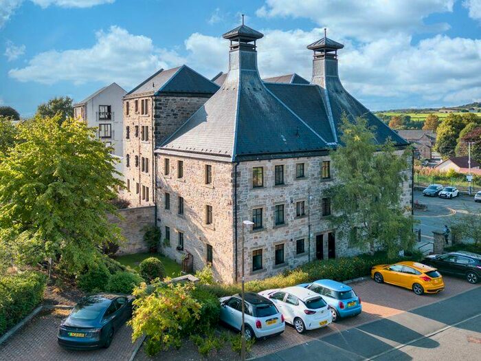 2 Bedroom Flat For Sale In St. Magdalenes, Linlithgow, EH49