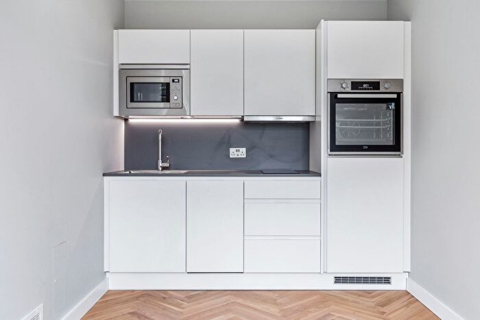 1 Bedroom Flat To Rent In Clapham Common North Side, London, SW4