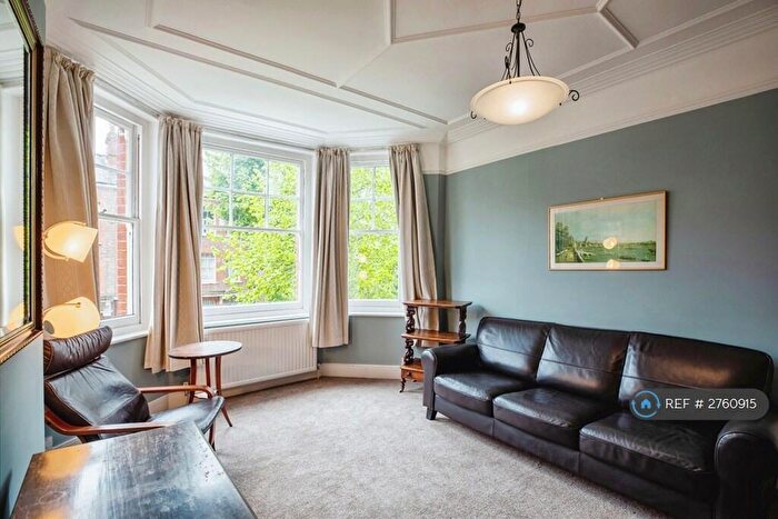 2 Bedroom Flat To Rent In Fieldway Crescent, Highbury, N5