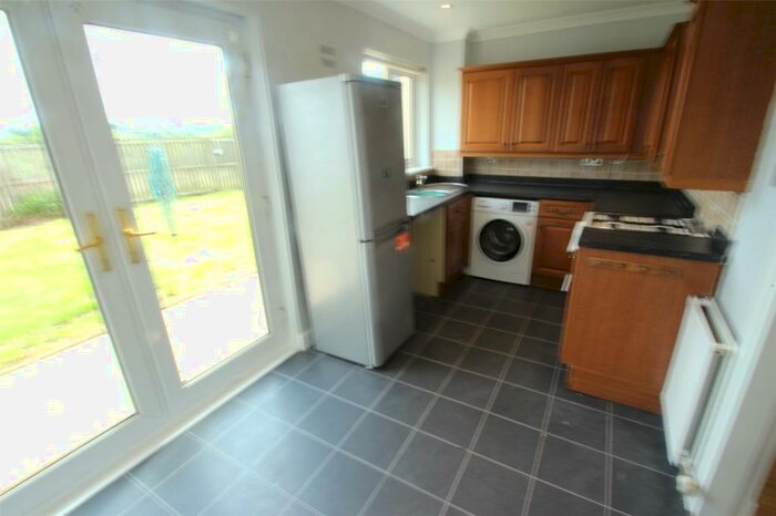2 Bedroom Semi-Detached House For Sale In Ayr Drive, Airdrie, ML6
