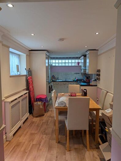 2 Bedroom Flat To Rent In Sondes Road, Deal, CT14