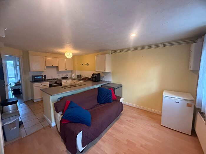 4 Bedroom Terraced House To Rent In Thorneycroft Drive, Enfield, EN3